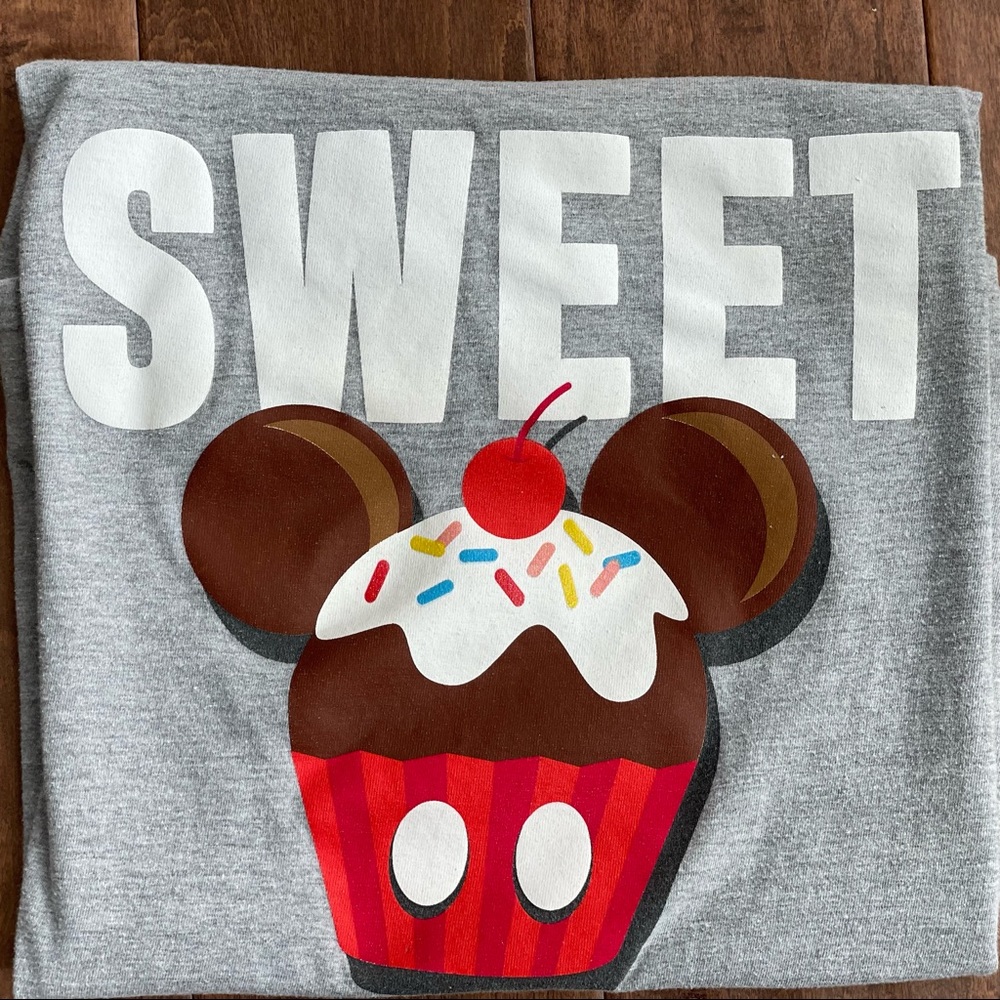 🔥2 for $25🔥Disney Mickey Mouse Sweet Cupcake T-shirt